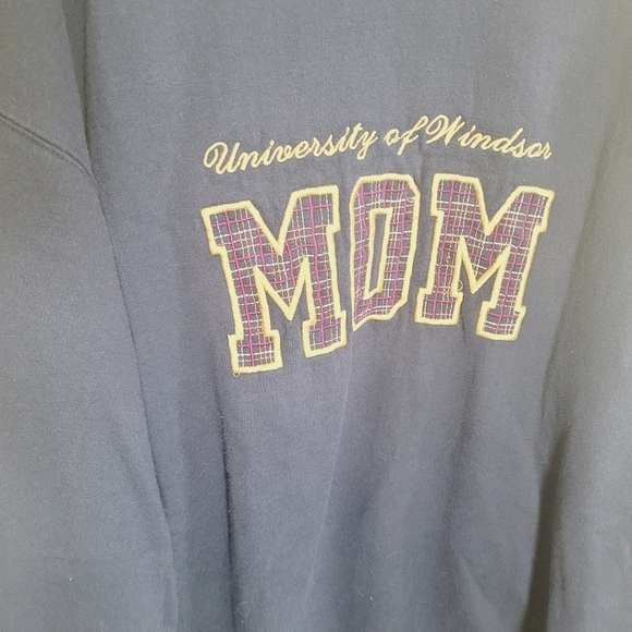 Campus Collection Vintage University of Windsor Mom Sweatshirt - Picture 2 of 5